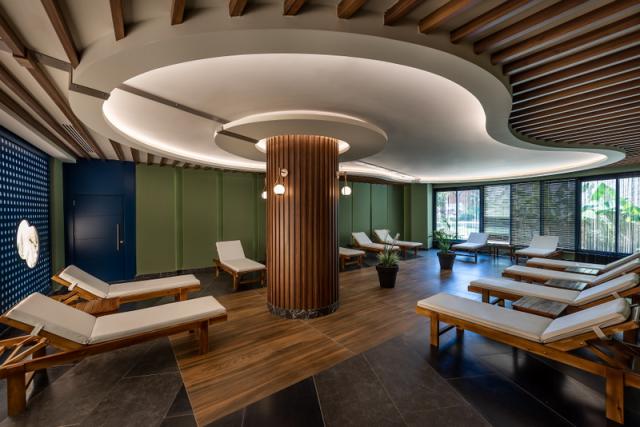 spa relax room-1