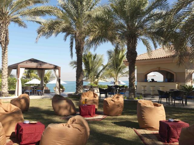 Al Raha Beach Hotel ext (13)