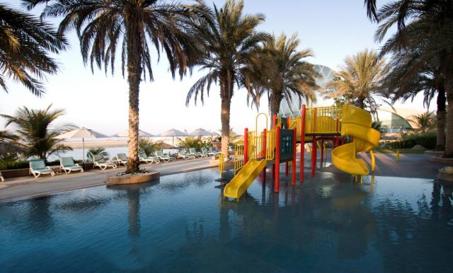 Al Raha Beach Hotel facil (3)