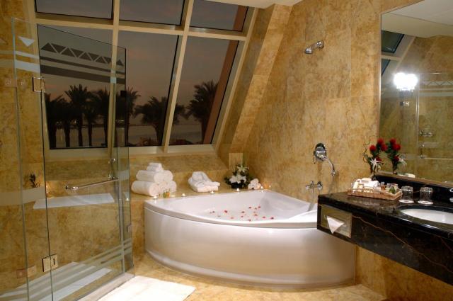 Al Raha Beach Hotel rooms (20)