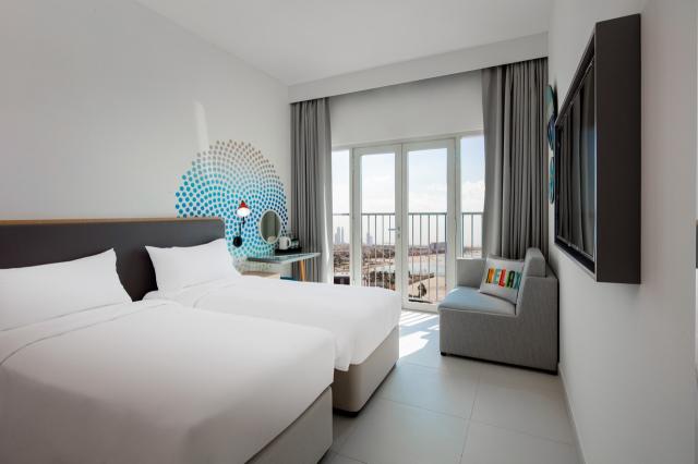 Rove La Mer Beach 10 (2)