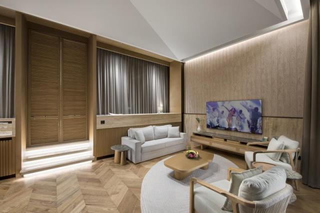 Regnum_The_Crown_Amber_Lagoon_Suite_12