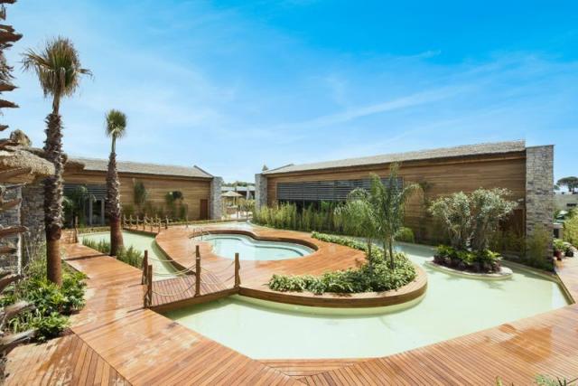 RegnumTheCrown_Amber_SPA-Outdoor_Area