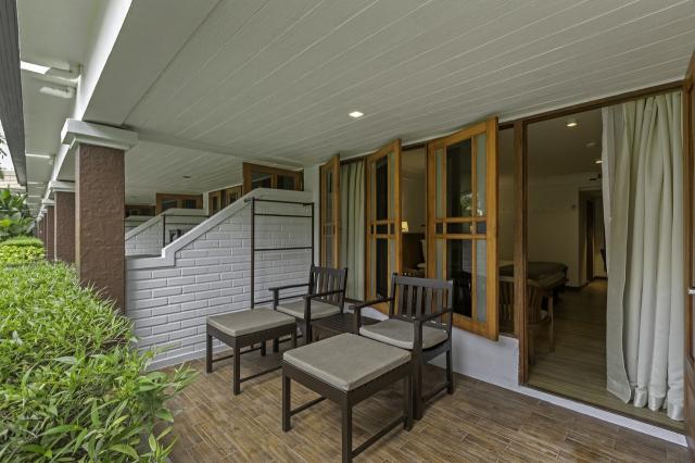 Kamala Beach Resort 6 DLX gr.ter (5)