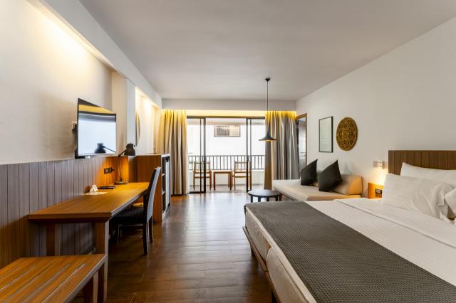 Kamala Beach Resort 8 GrDLX (2)