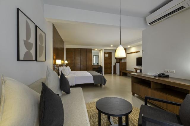 Kamala Beach Resort 9 JUNS (2)