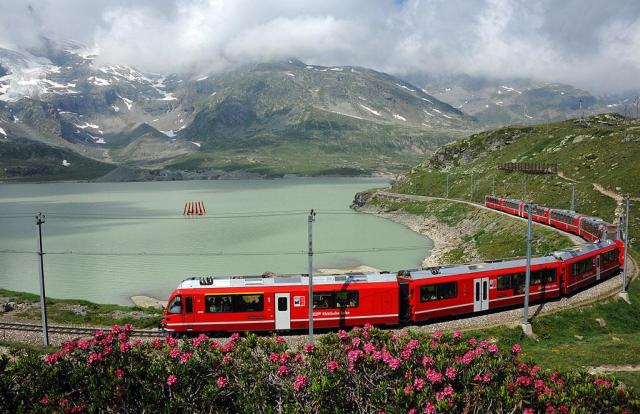 Bernina-Express-a-Lago-Bianco