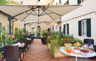 LH Hotel Lloyd