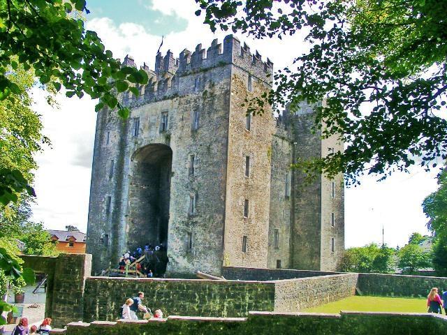 Irsko_bunratty-castle-11.jpeg