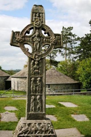 Irsko_clonmacnoise-16.jpeg