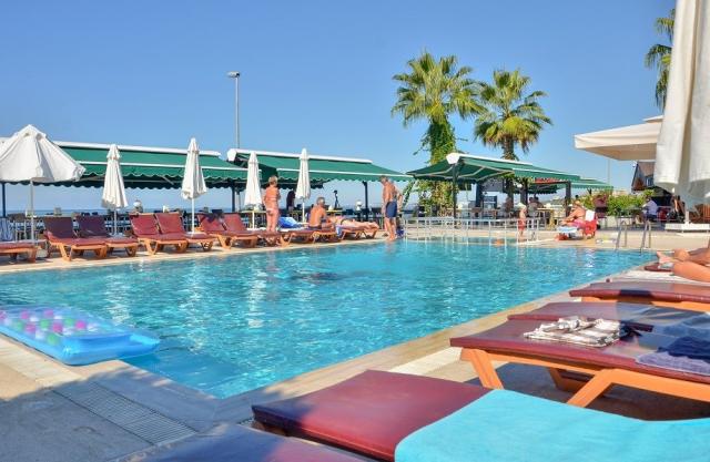 Turecko_Side_Hotel Altinkum beach_02.jpg