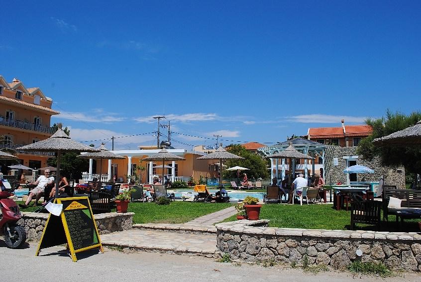 bardis-promenada-1_2.jpeg