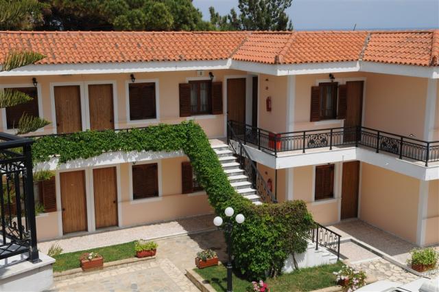 Zakynthos_Argassi_Studia_Castello_Beach_01.JPG