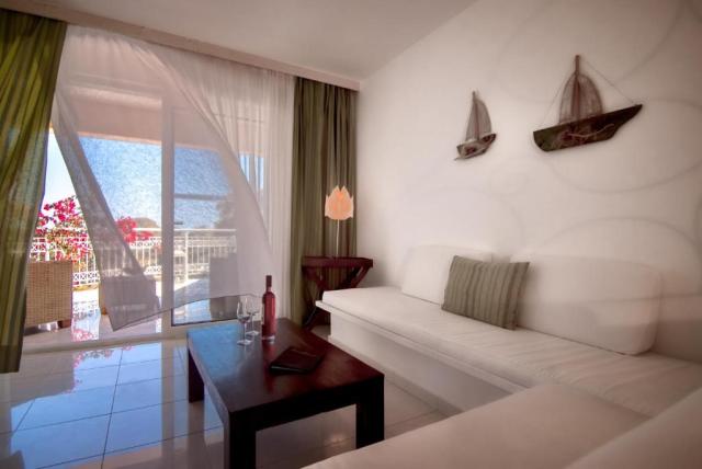 Řecko_Zakynthos_Vassilikos_Hotel_Gerakas Belvedere Luxury Suite