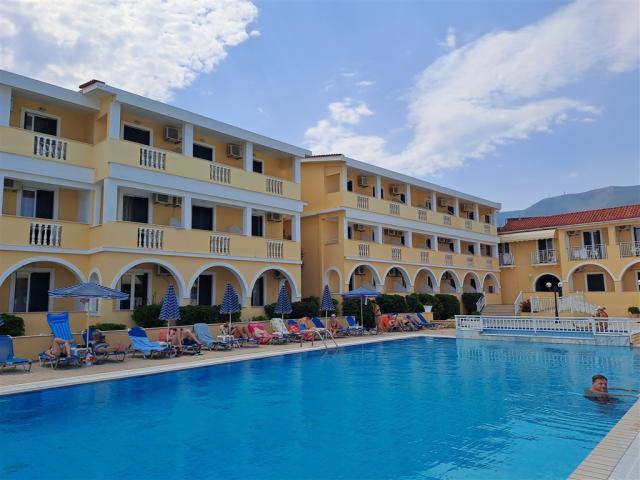 Zakynthos_Alykes_hotel_Konstantin_beach_38.jpg