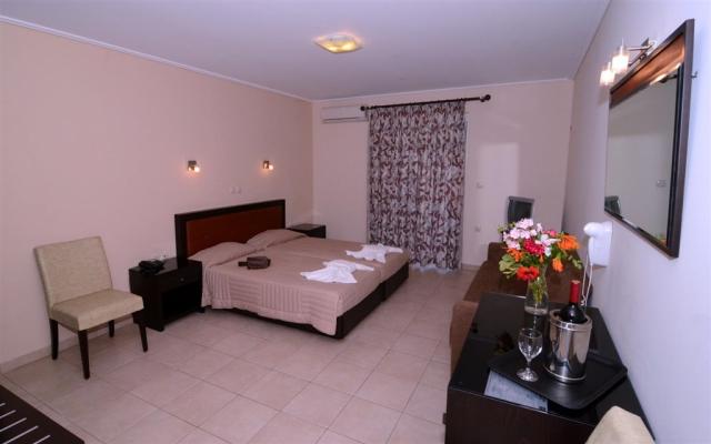 Řecko_Zakynthos_Alykes_Hotel Konstantin Beach_08.jpg