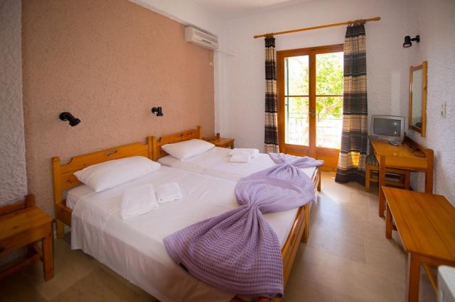 Řecko - Korfu_Acharavi_hotel Marie_05.JPG