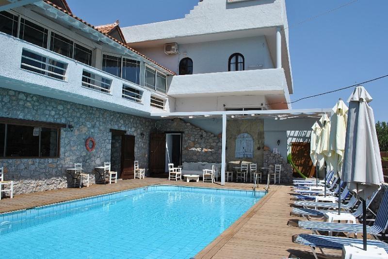 Kreta_Agios_Nikolaos_Hotel_ Naiades_Almiros_River_02.jpeg