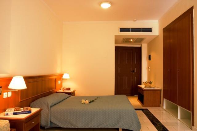 Řecko_Rhodos_Ialyssos_hotel_Sunshine_Rhodes_pokoj_01.jpeg