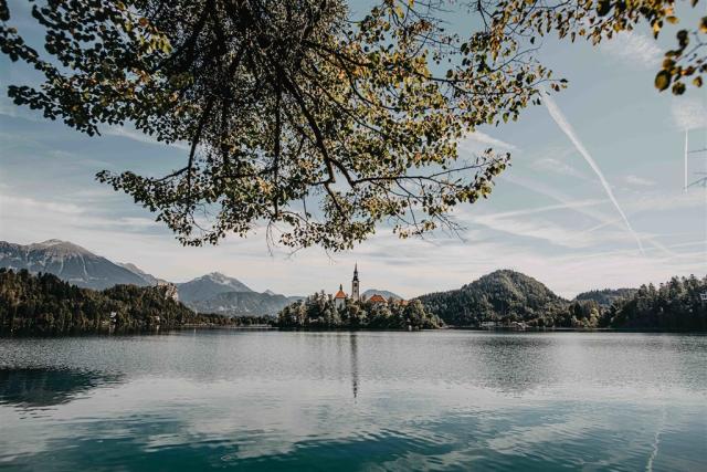 F014401-03_bled_pogled_na_otok_iz_pespoti_2-photo-m.jpg