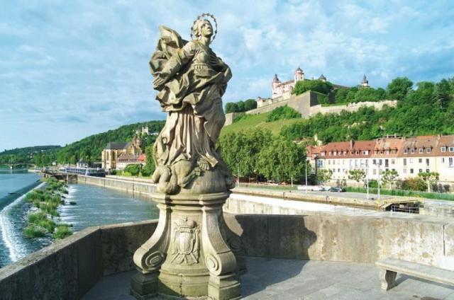 Francke_svycarsko_nemecko-wuerzburg-5-copy-ctw-wuerzburg.jpeg