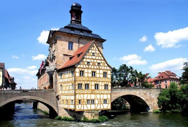 poznavaci_francke_svycarsko_bamberg_fachwerkhaus.jpeg