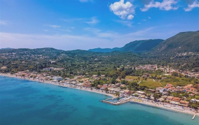 Korfu_Ipsos_Ipsos_di_mare_beach_19.jpg