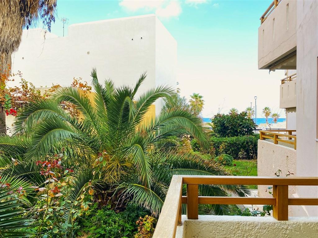Řecko_Kréta_Réthymno_apartments_Domenica_07a_garden view apartm