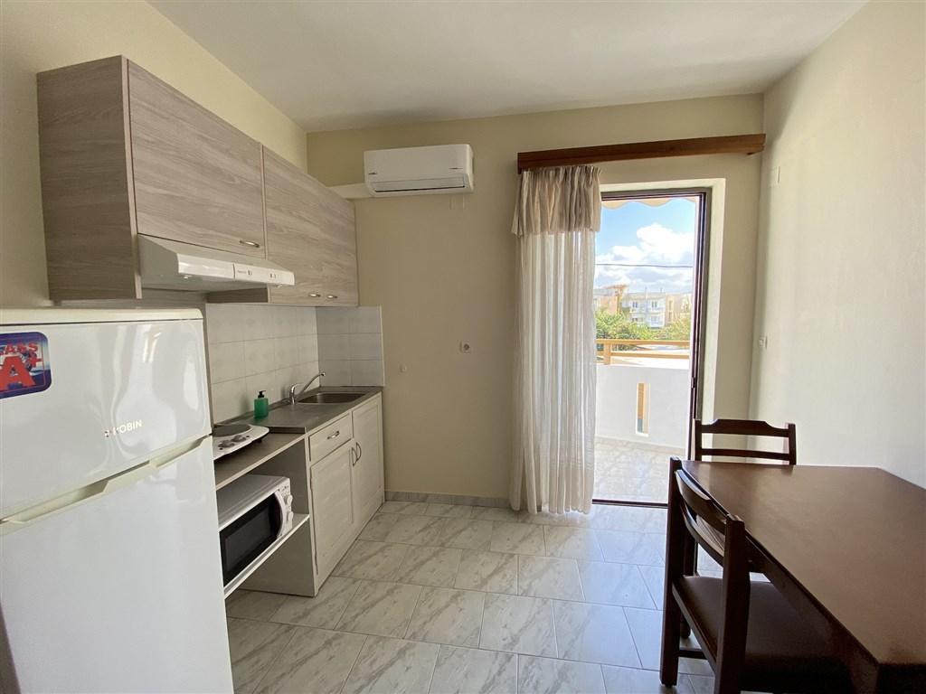 Řecko_Kréta_Réthymno_apartments_Domenica_042_side sea view apar
