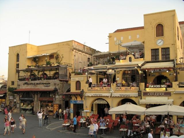 Rhodos_Rhodos_Town_taverny.jpeg