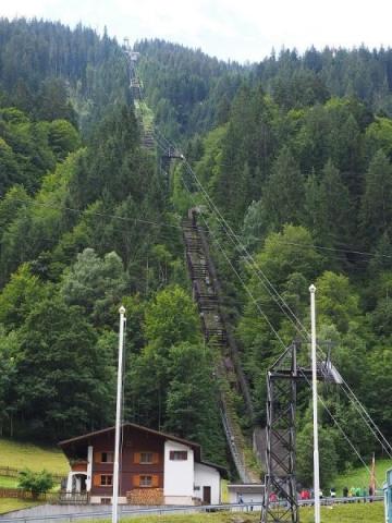 Alpské_parky_partenen-schodiste-4000.jpeg