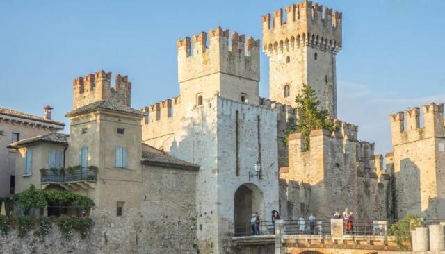 Lago_di_Garda_garda-hrad-scaligeru.jpeg