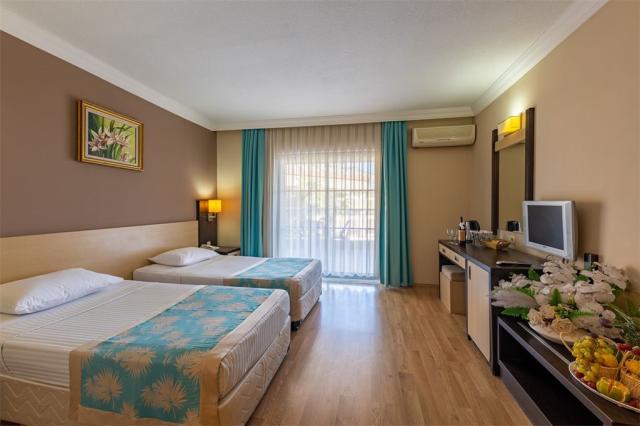 Turecko_Kemer_hotel_Viking_Nona_Beach_08.jpg