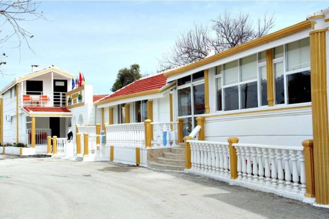 Turecko_Side_hotel_Side_Temple_04.jpg