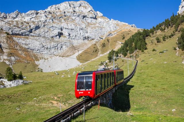 ST_3x2_Mattalp-Pilatus-Cog-railway_102903.jpg