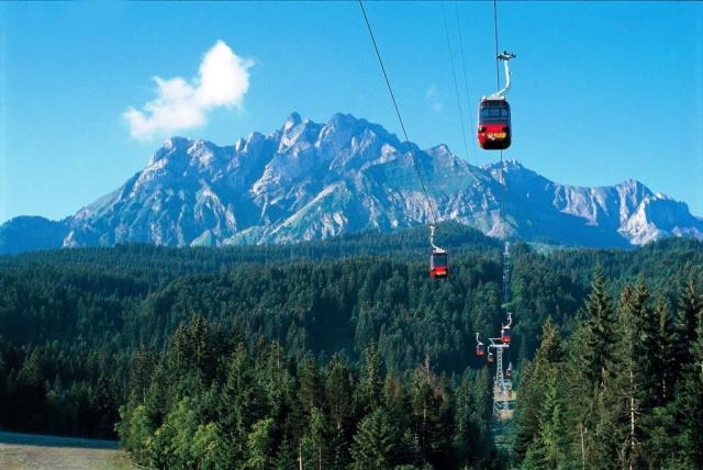 ALSASKO_ŠVÝCARSKO_A_ČERNÝ_LES_pilatus-lanovka.jpeg