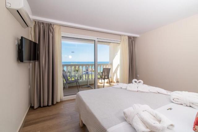 Řecko_Zakynnthos_Kypseli_hotel_Belussi_Beach_219.jpg
