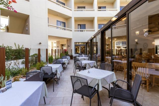 Řecko_Kréta_Rethymno_hotel_Pearl_Beach_10.jpg