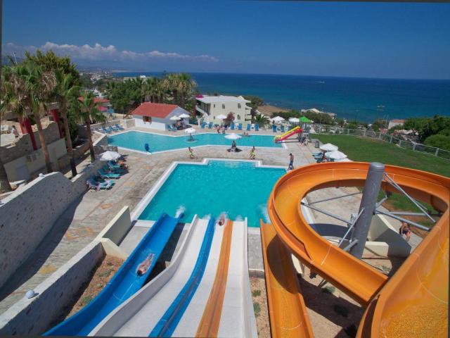 Řecko_Kréra_Rethymno_hotel_Rethymno_Mare_Water_Park_02.jpg