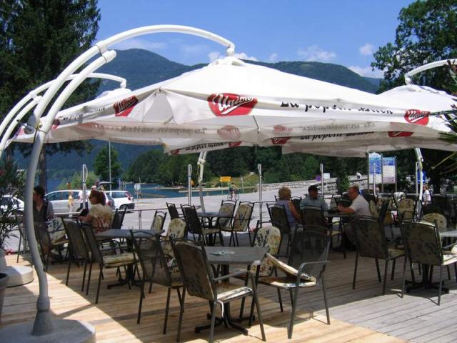 Hotel Jezero