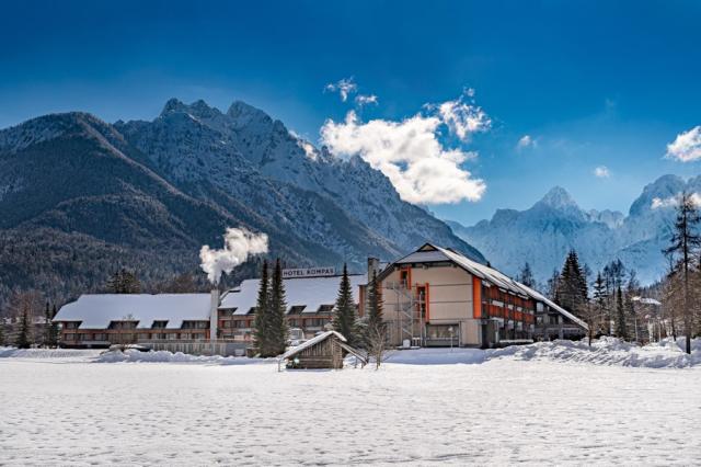Hotel Kompas, Kranjska Gora, zinmí pohled