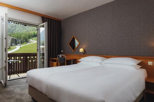 Ramada resort, dvoulůžkový pokoj s pohledem směr hory