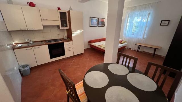 Apartmán 2+2, přízemí