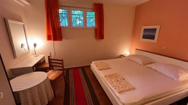 Apartmán 2+2, přízemí