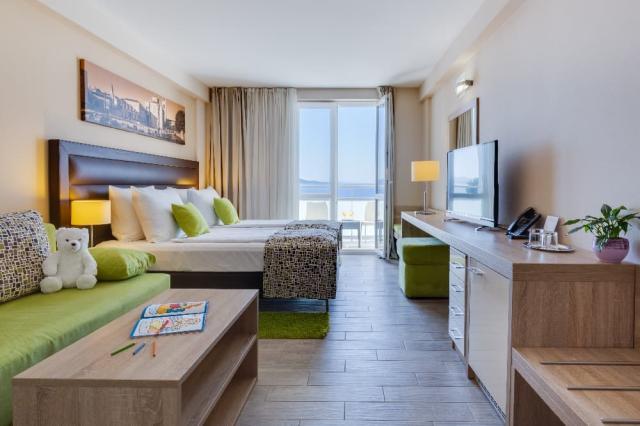Hotel Pinija, Family Premium balcony sea view