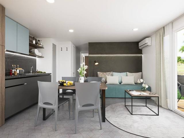 Deluxe_Family_A_Living_Room