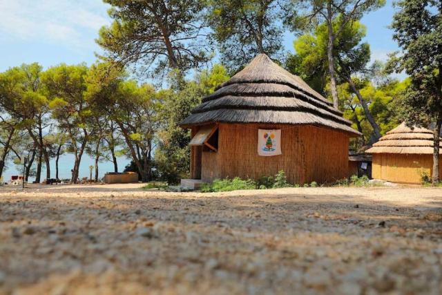 Pine Beach Pakoštane, bungalov 4 osoby