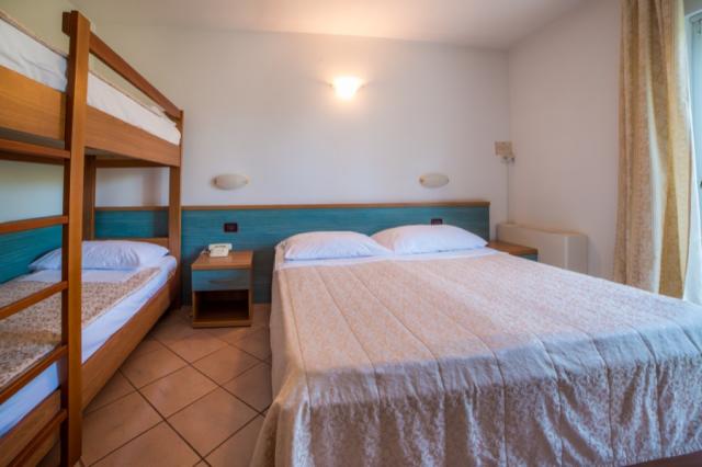 Villa Tamara, Oliva  - Basic Family Room 2+2, bunk beds, balcon