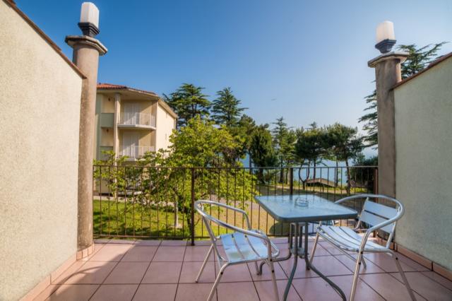Villa Tamara, Oliva