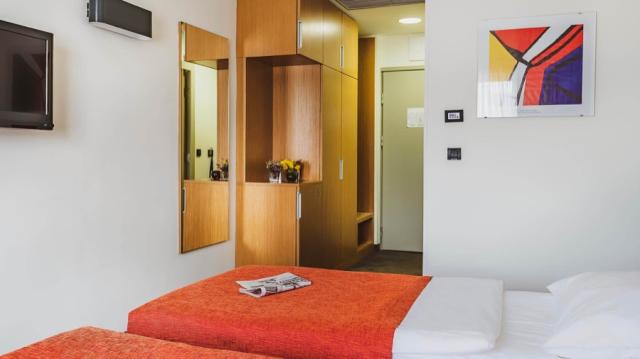 Hotel Well
